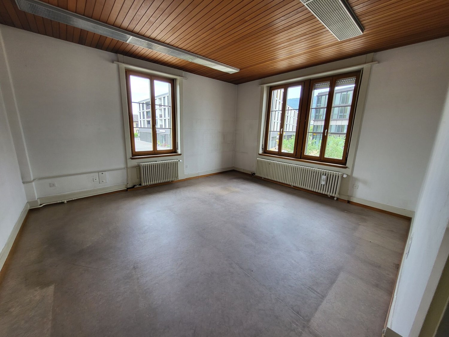 129m² commerciale