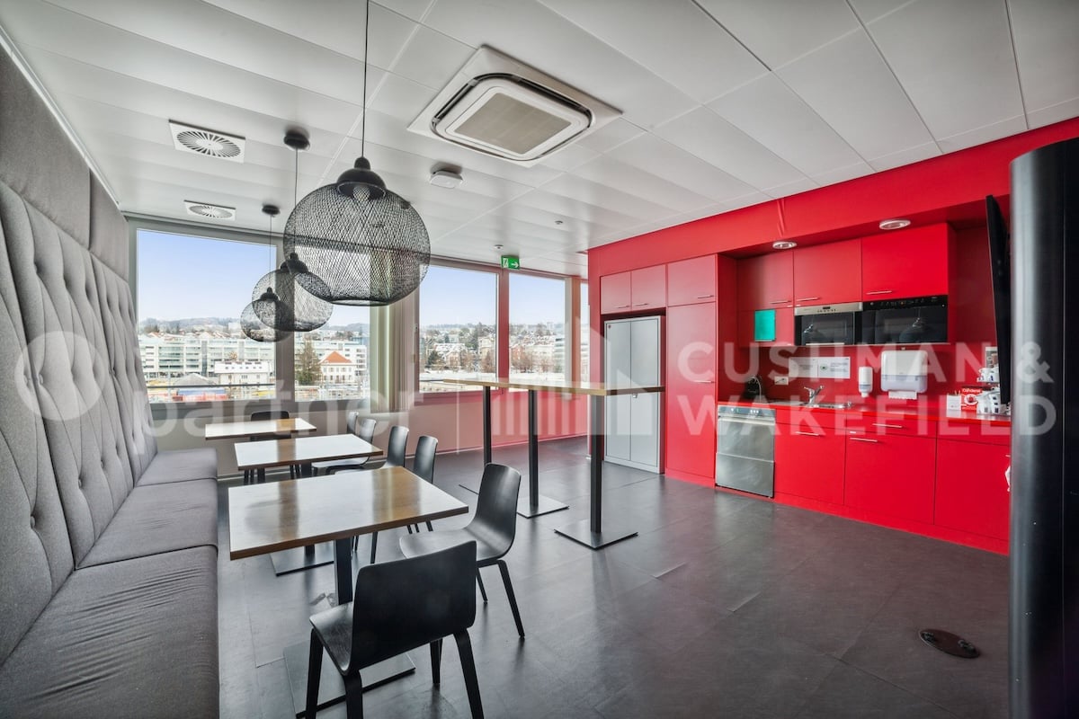 1070m² ufficio