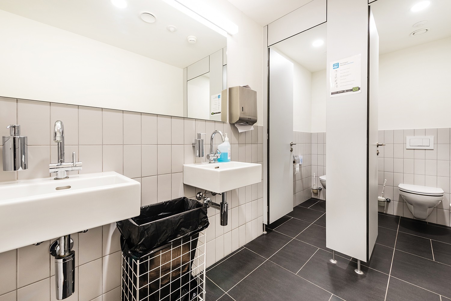 376m² commerciale
