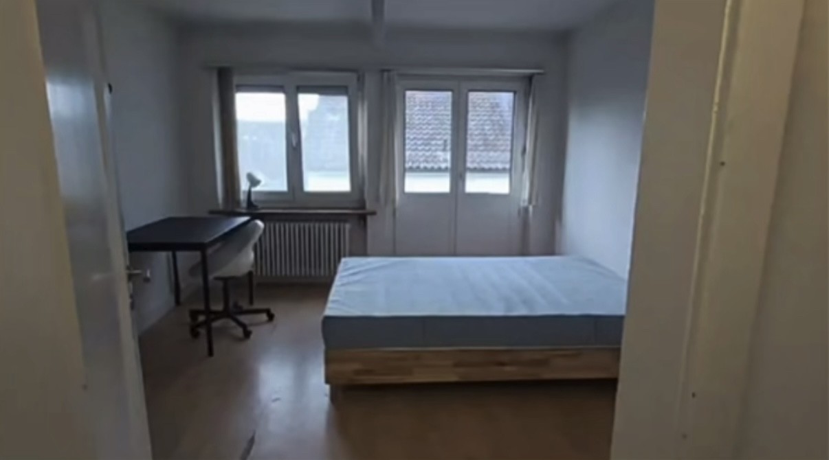 Stanza in un appartamento condiviso, foto 2 di 3