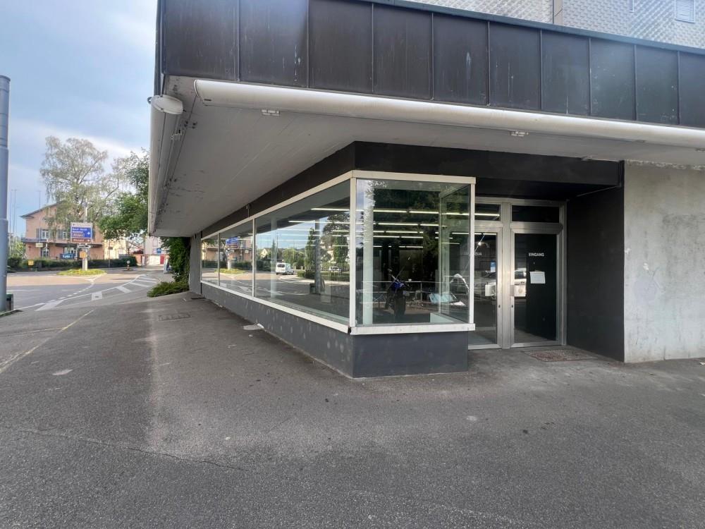 400m² negozio