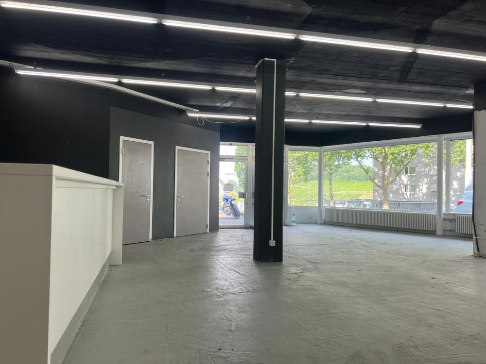 400m² negozio