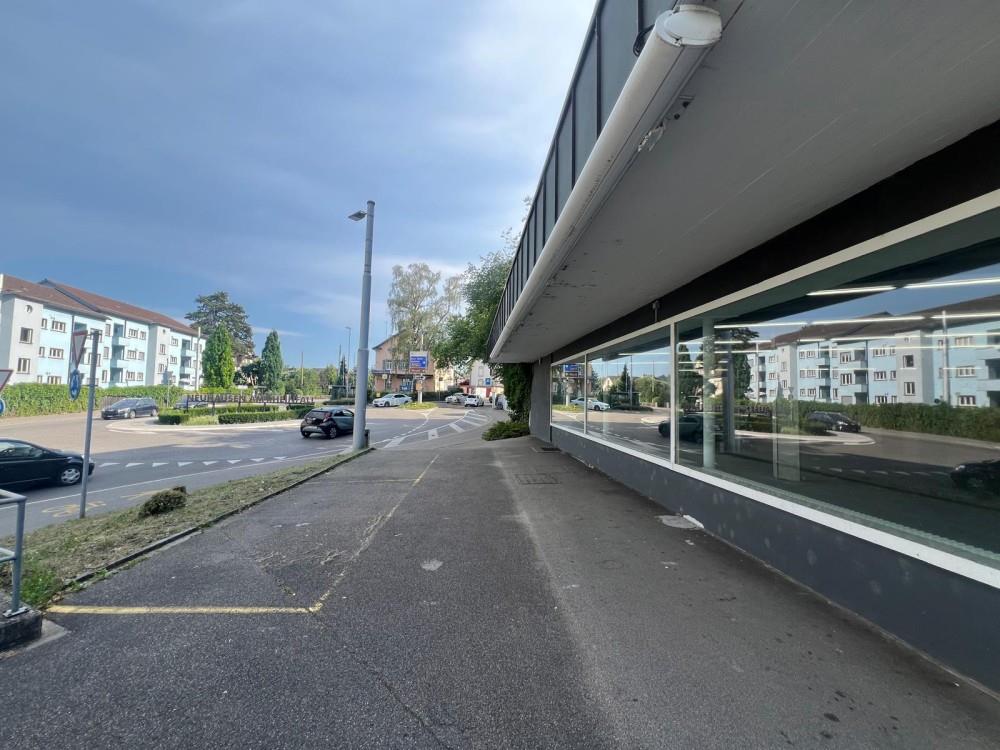 400m² negozio