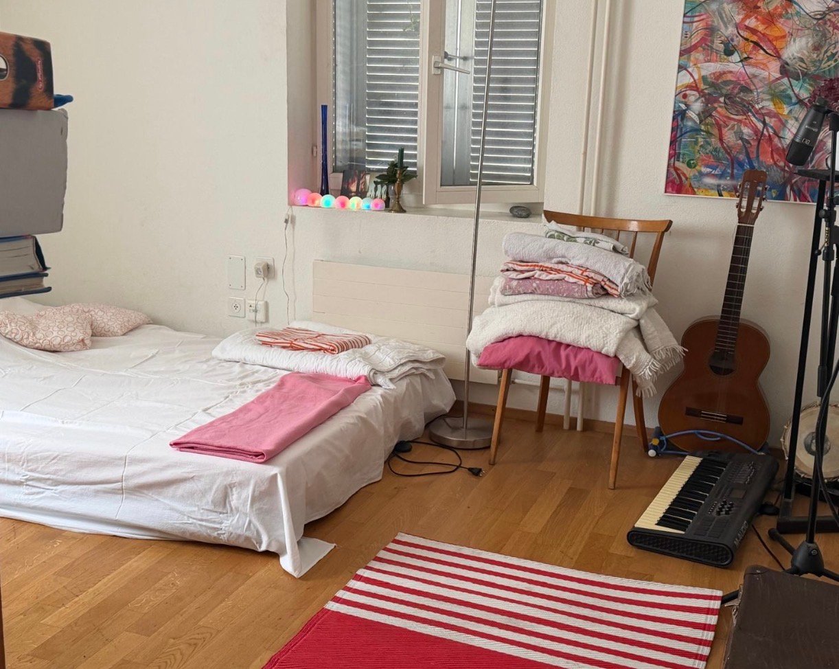 Période de l'Olma


Pendant l'Olma, je loue une chambre pour quelqu'un qui travaille à la foire.

Utilisation commune de la salle de bain, de la cuisine et du jardin

70.00 Franken par nuit

Si vous êtes intéressé, contactez-moi