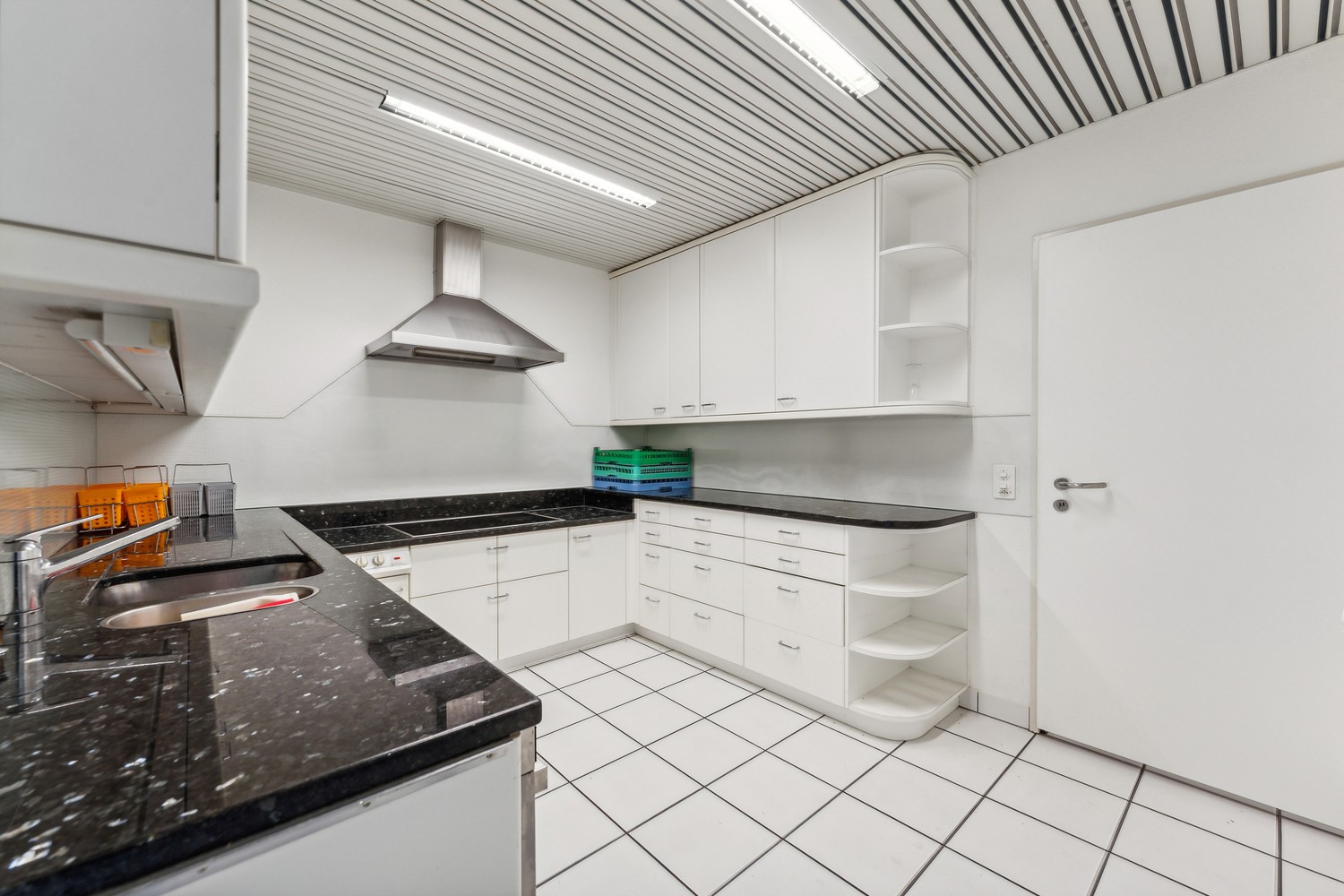 625m² bureau