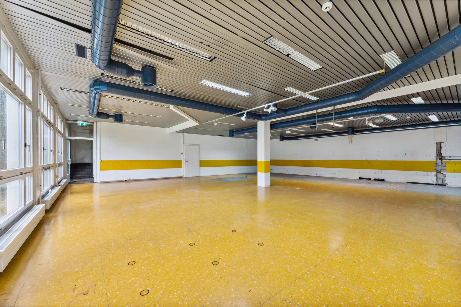 625m² bureau
