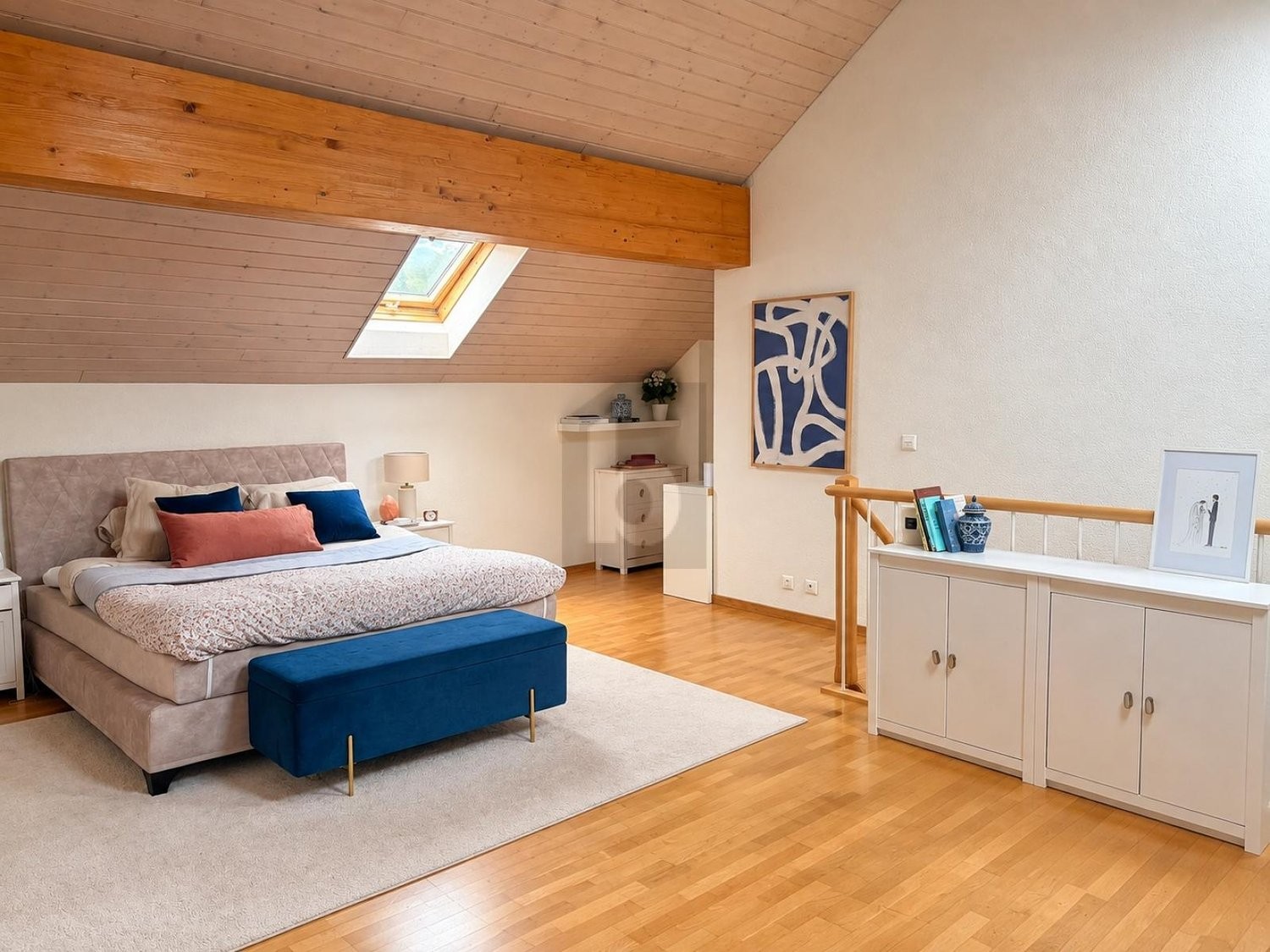 Appartamento mansardato di 2 ½ locali, foto 4 di 4