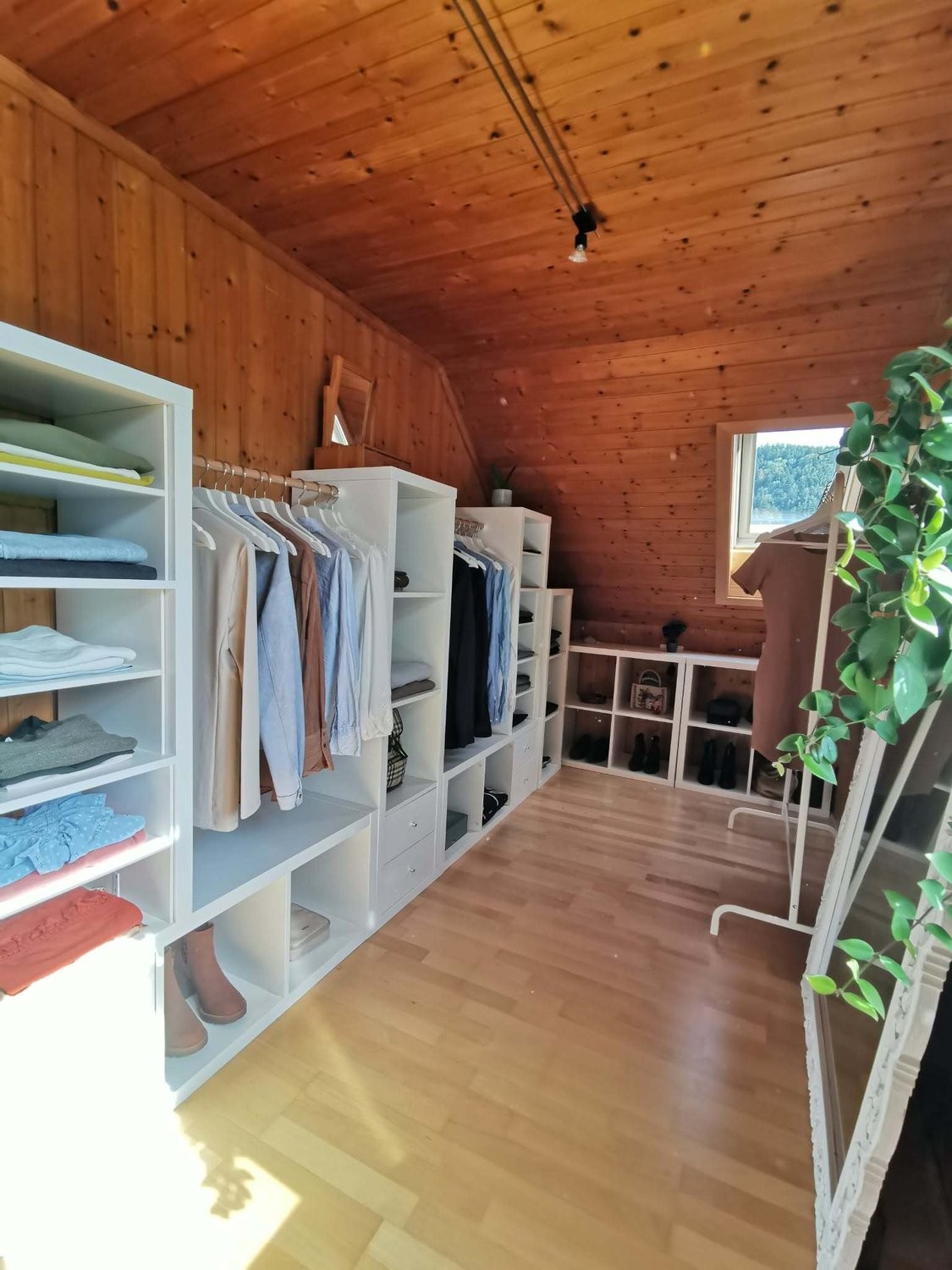Appartamento arredato di 7 ½ locali, foto 3 di 10