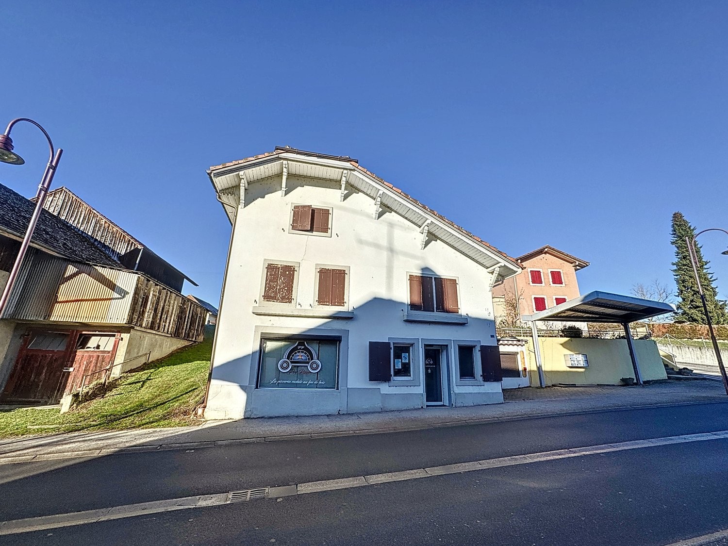 48m² negozio