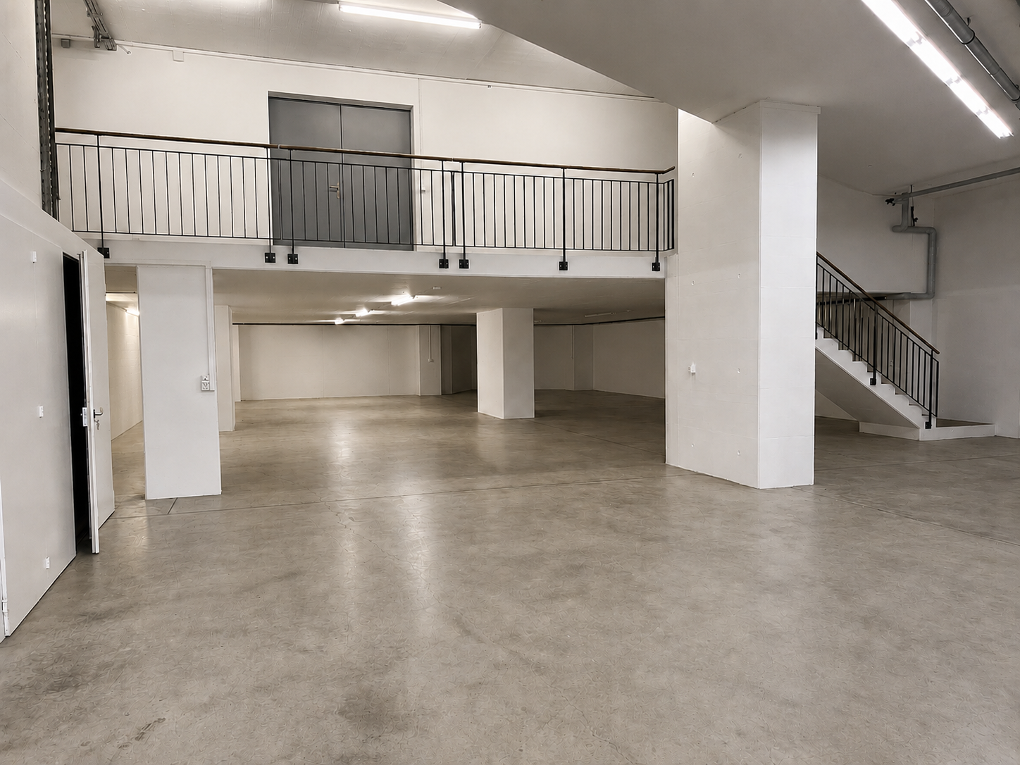 514m² di magazzino