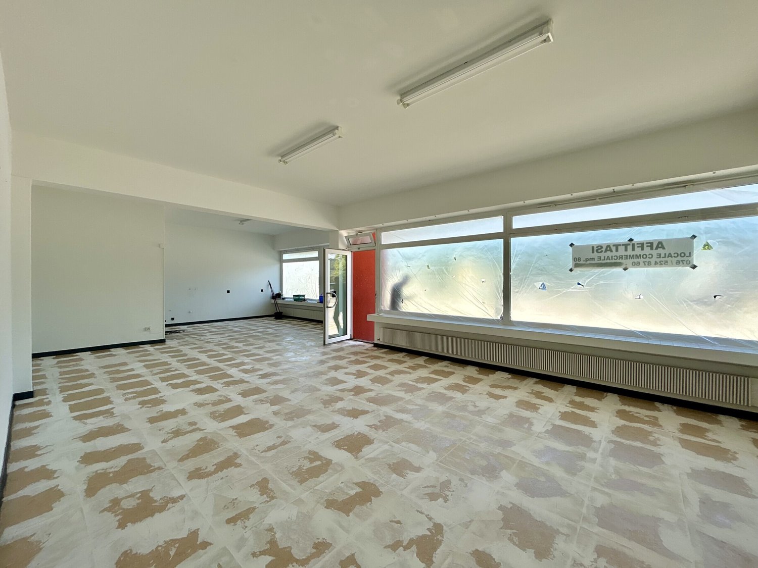 78m² living / commercial building