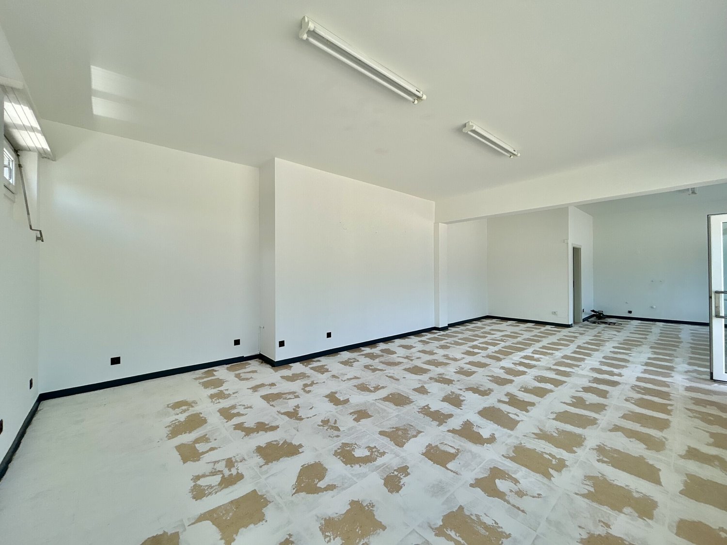 78m² living / commercial building