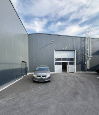 408m² commerciale