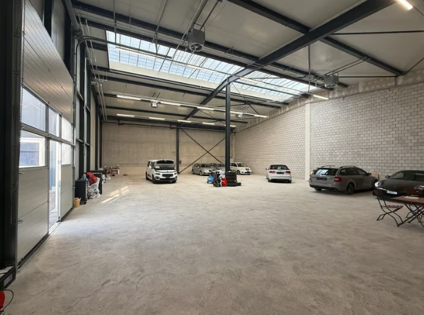 408m² commerciale