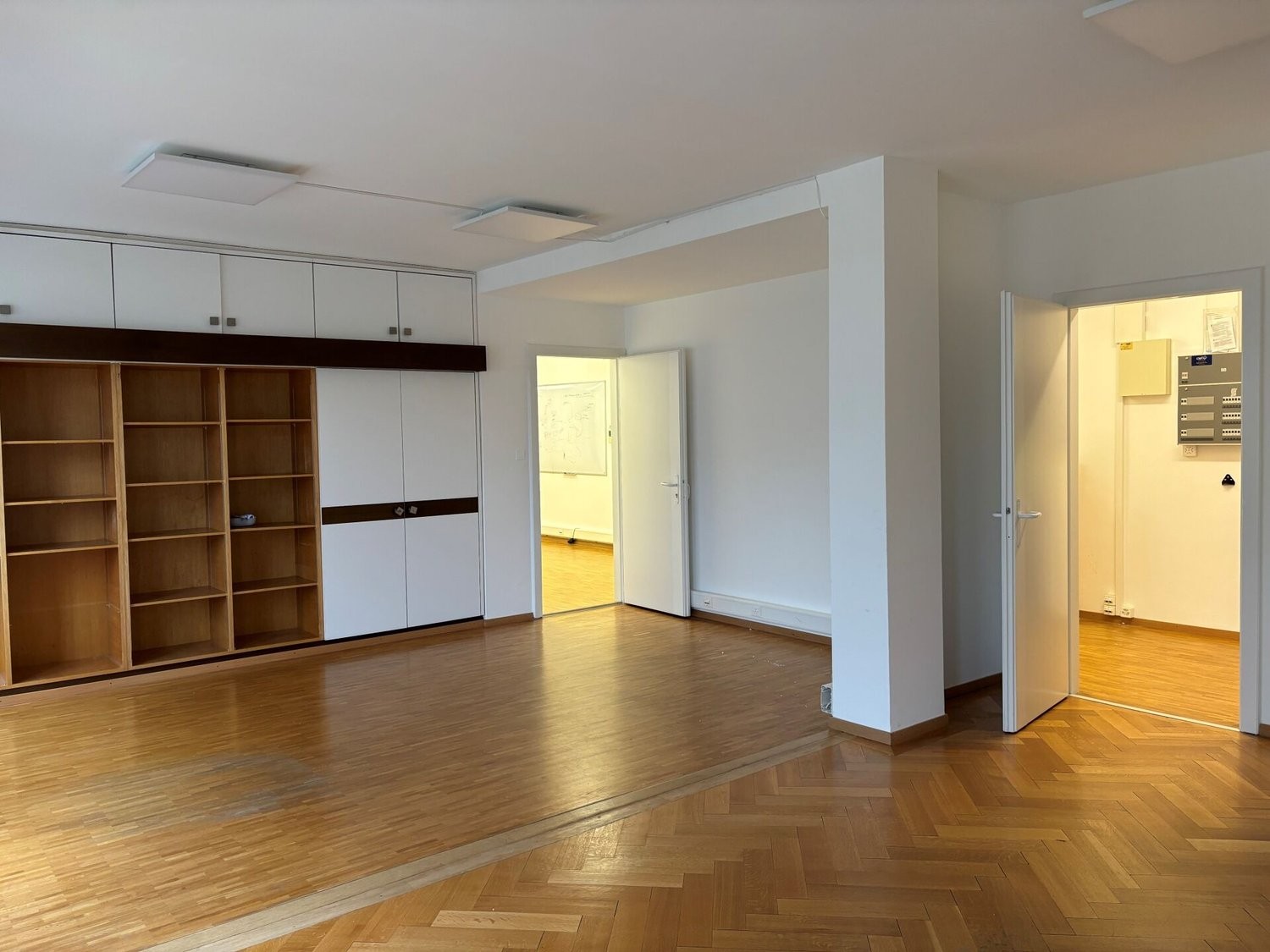 238m² ufficio, foto 6 di 9