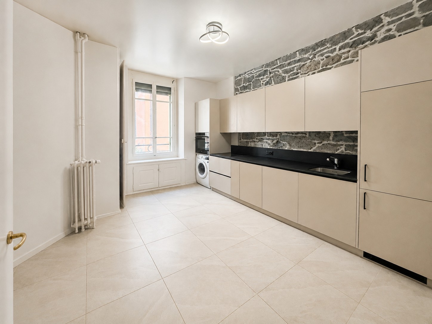 appartamento di 4 locali, foto 1 di 8