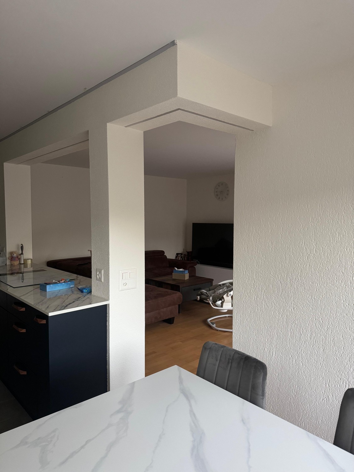 Appartement de 3 ½ pièces

En cas d'intérêt, veuillez appeler, les détails supplémentaires seront clarifiés par téléphone