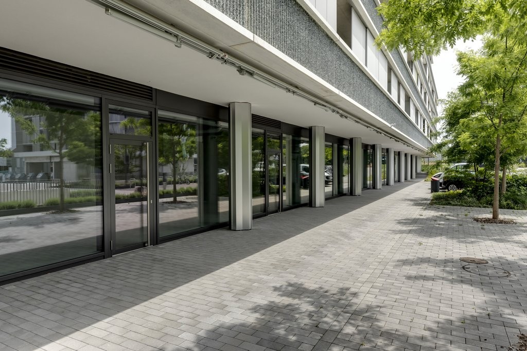 negozio di 100m²