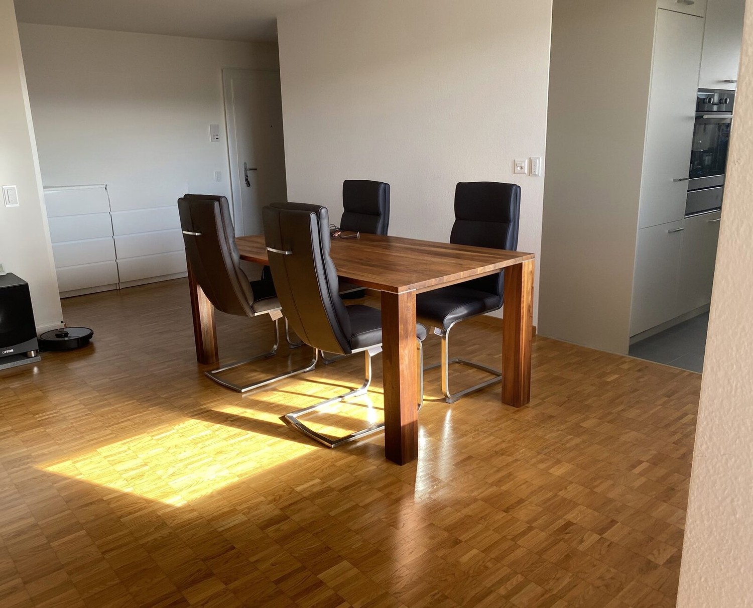 Appartamento di 2 ½ locali, foto 1 di 8