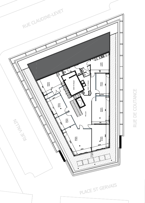 913m² office