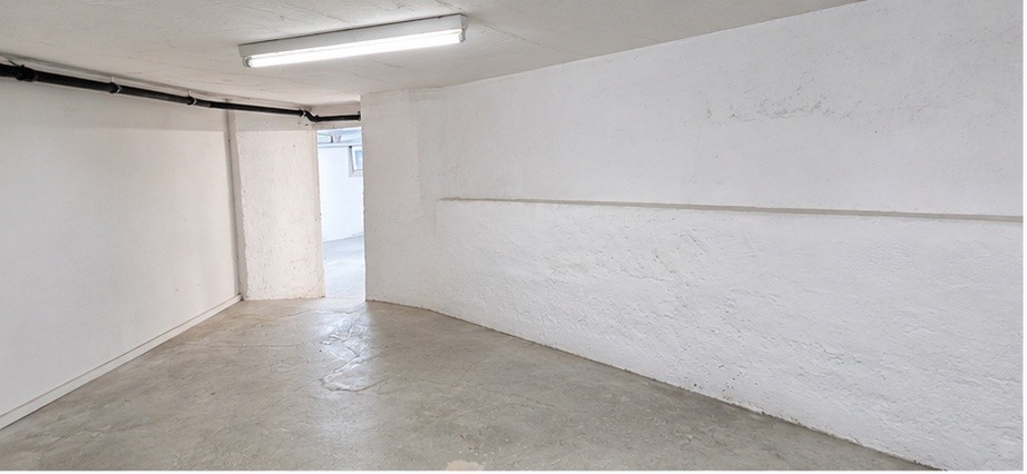 100m² commerciale