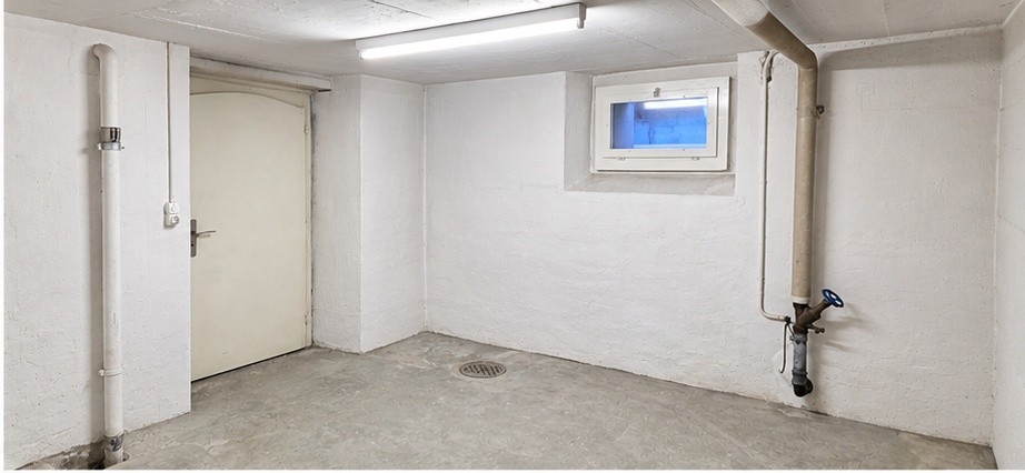100m² commerciale