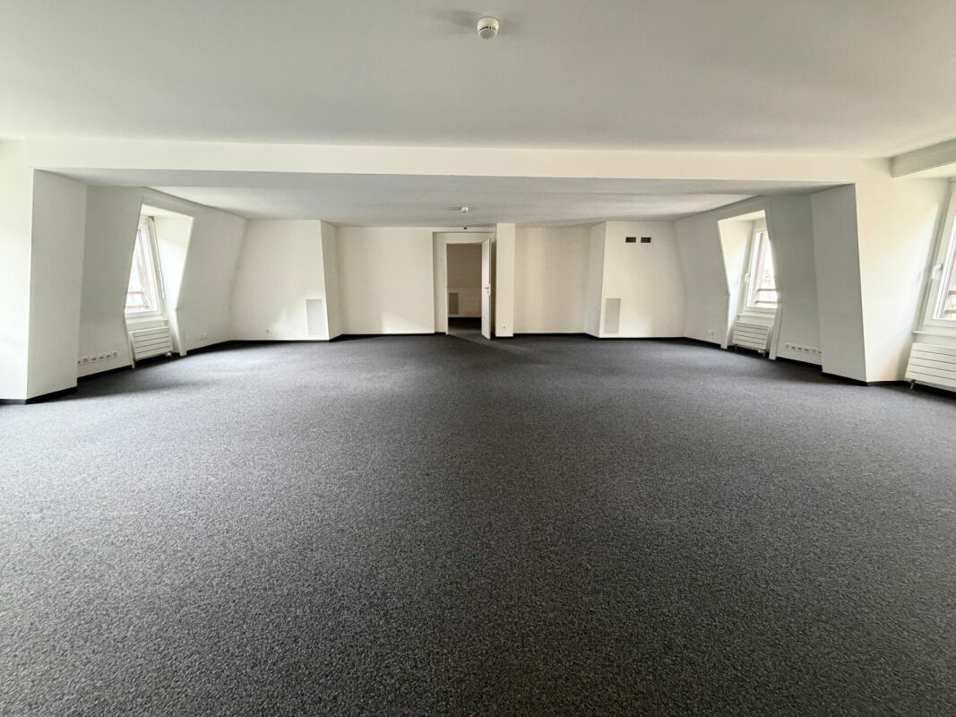 1306m² ufficio