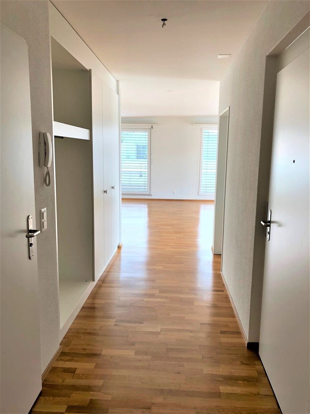 Appartamento mansardato di 3 ½ locali, foto 3 di 10