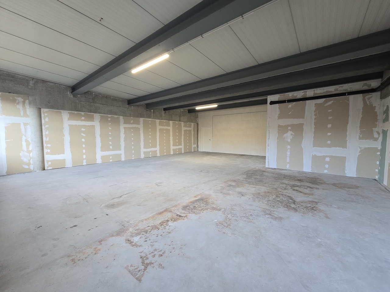 Atelier di 130m²