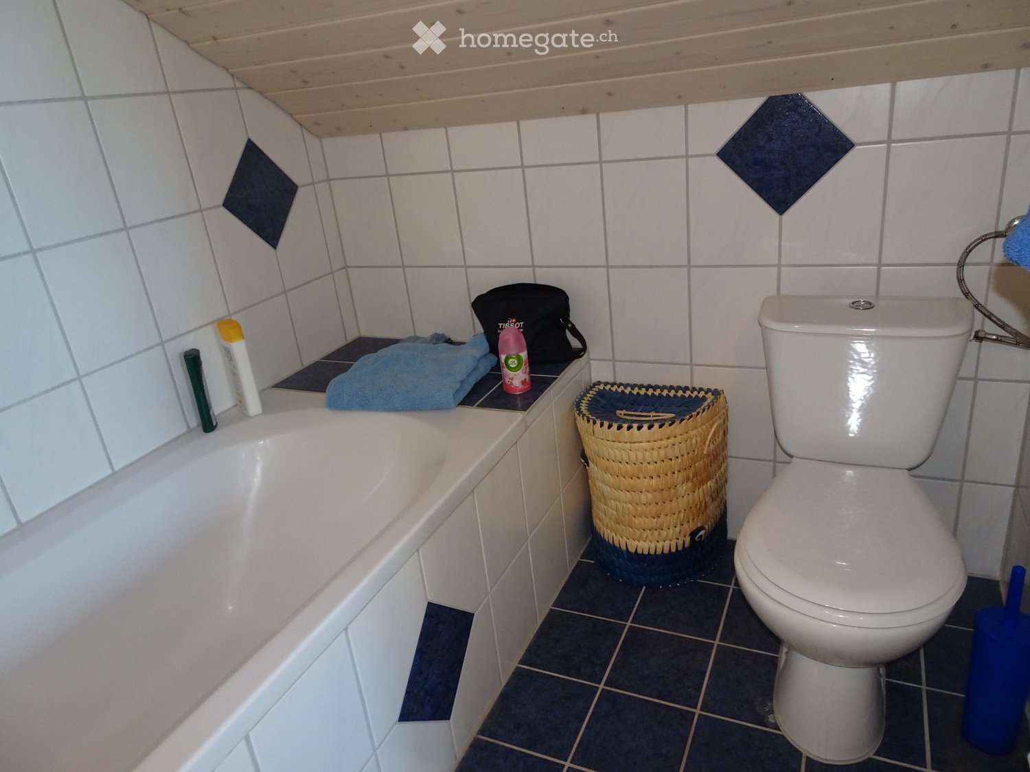 studio meublé à louer dans maison individuelle au bord du lac