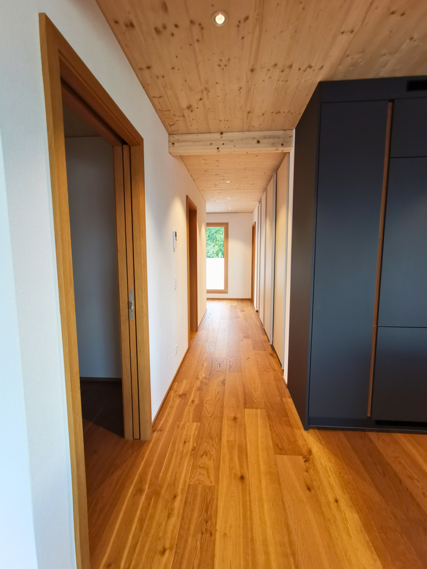 Appartamento mansardato di 2 ½ locali, foto 4 di 10