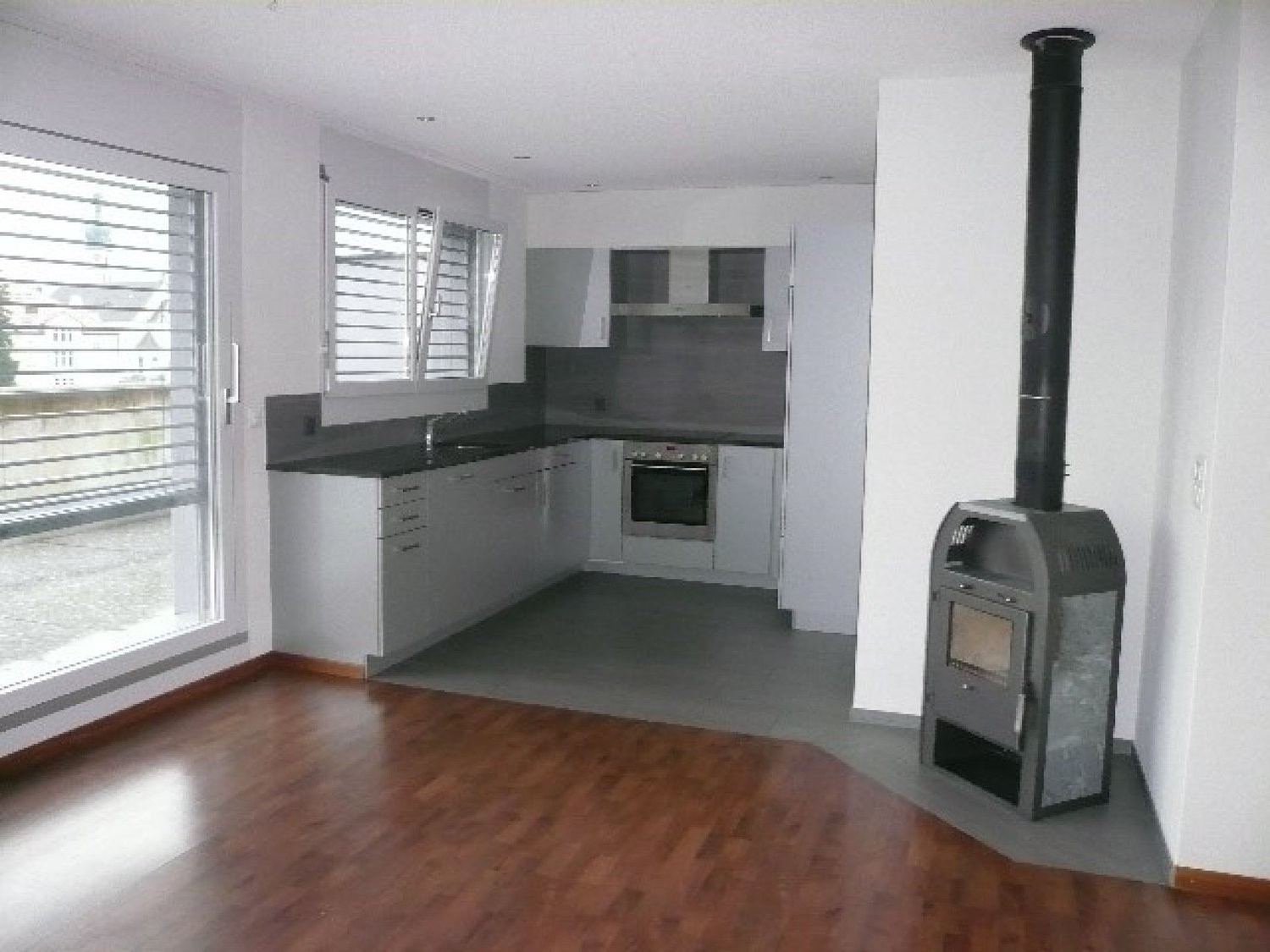 Appartamento mansardato di 2 ½ locali, foto 4 di 9