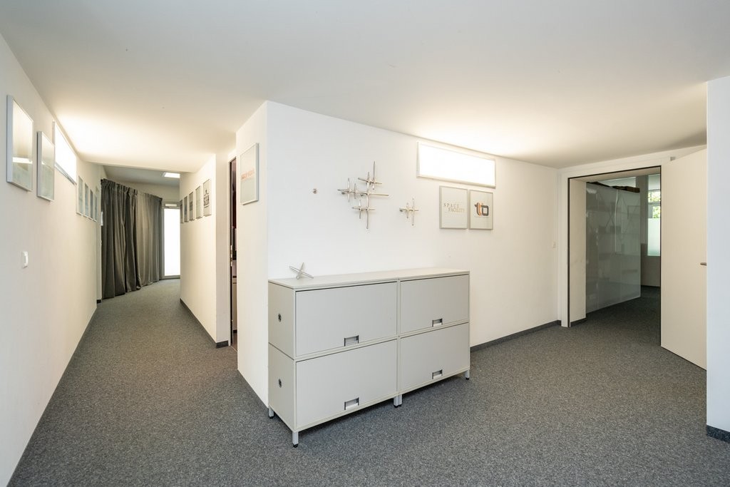 478m² bureau