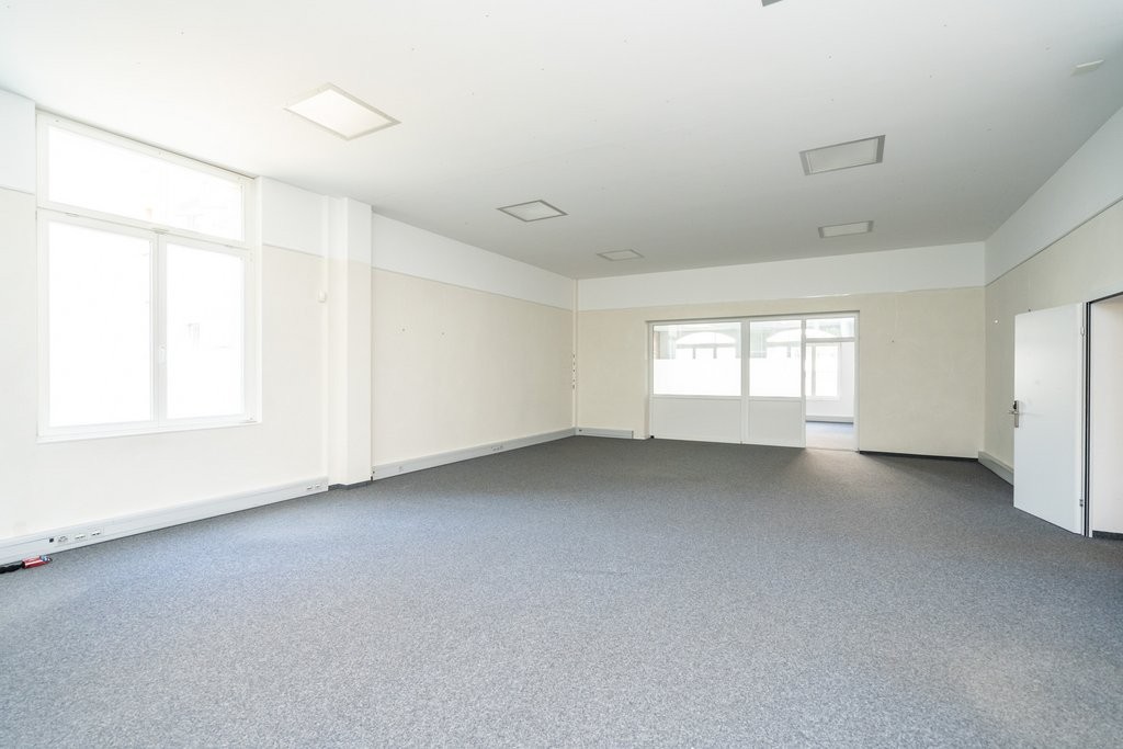 478m² bureau