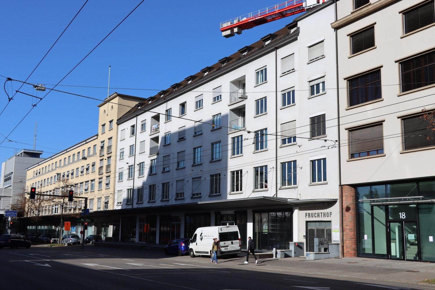 251m² commerciale, foto 1 di 9