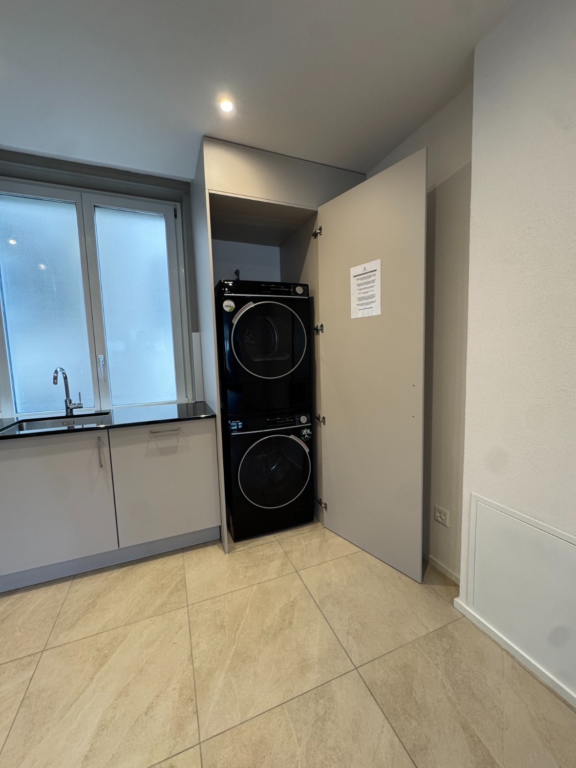 Appartamento di 2 ½ locali, foto 2 di 9