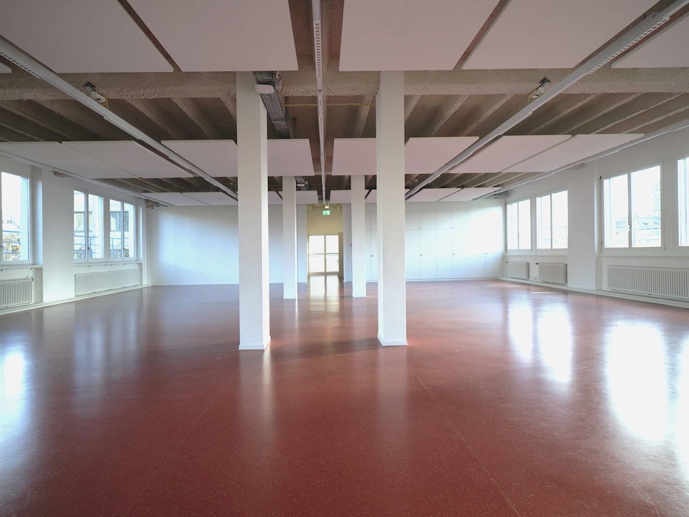 1100m² commerciale