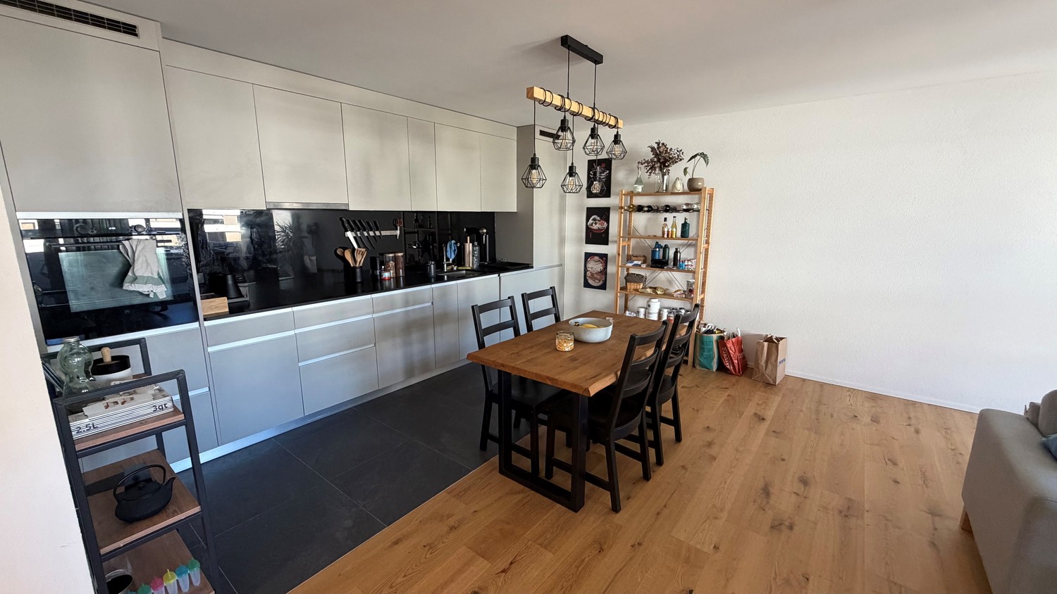 Appartamento di 4 ½ locali, foto 1 di 10