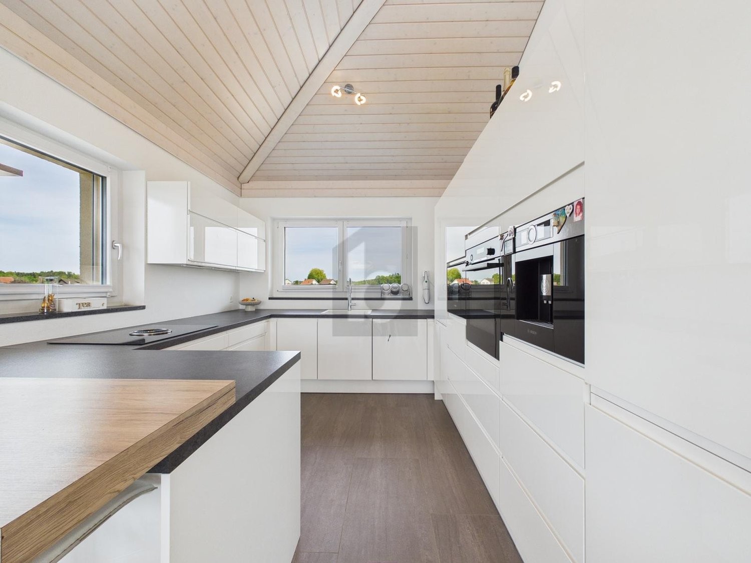Appartamento con terrazza di 5 ½ locali