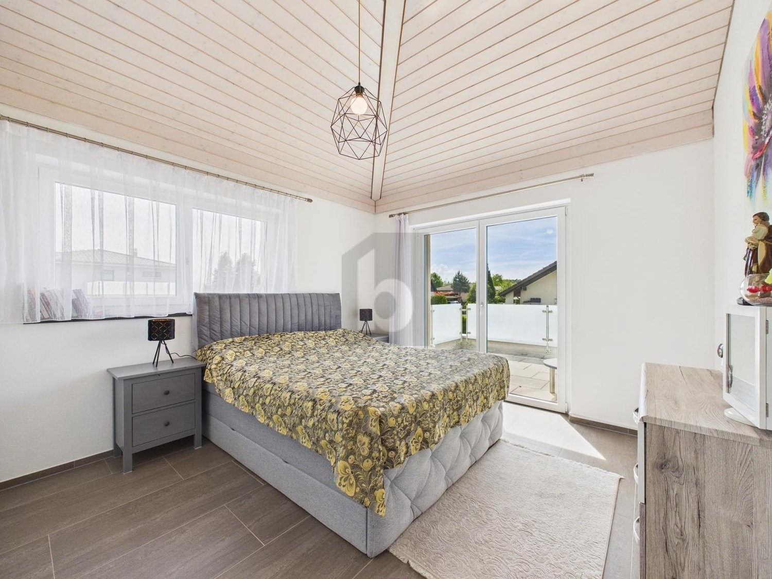 Appartamento con terrazza di 5 ½ locali