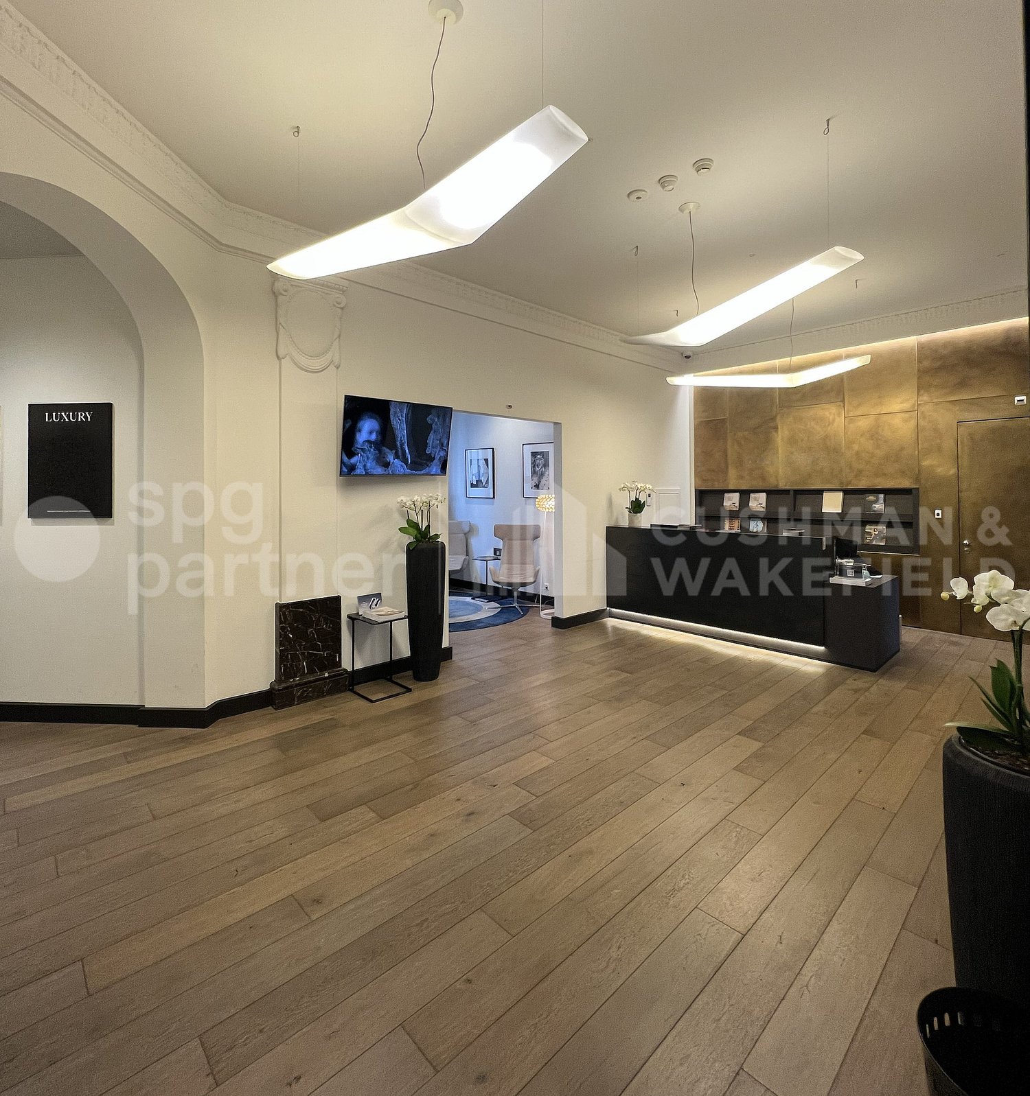 925m² ufficio, foto 8 di 10