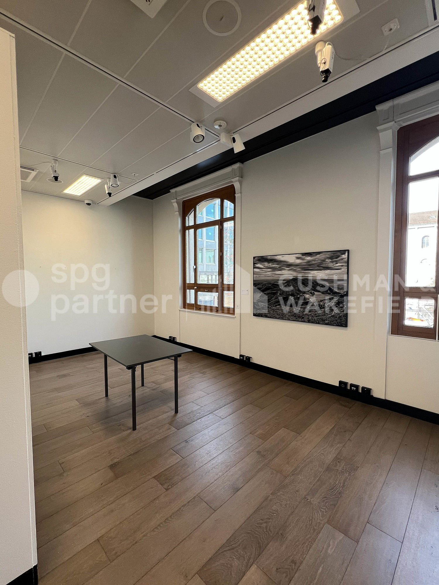 925m² ufficio, foto 9 di 10