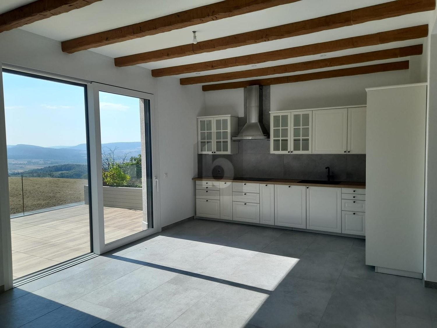 Attico di 2 ½ locali, foto 3 di 4