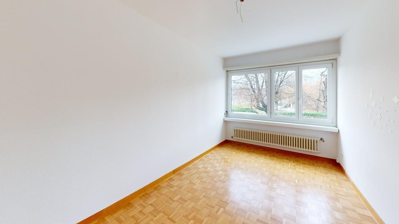 5 rooms apartment