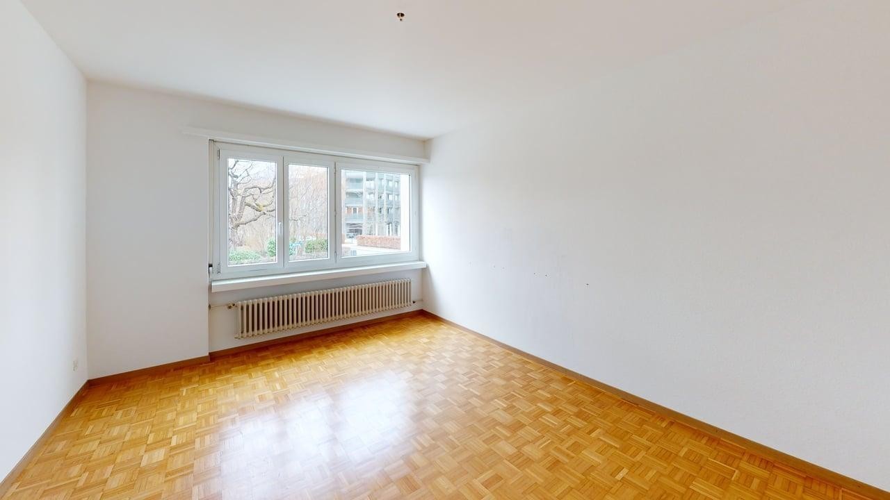 5 rooms apartment