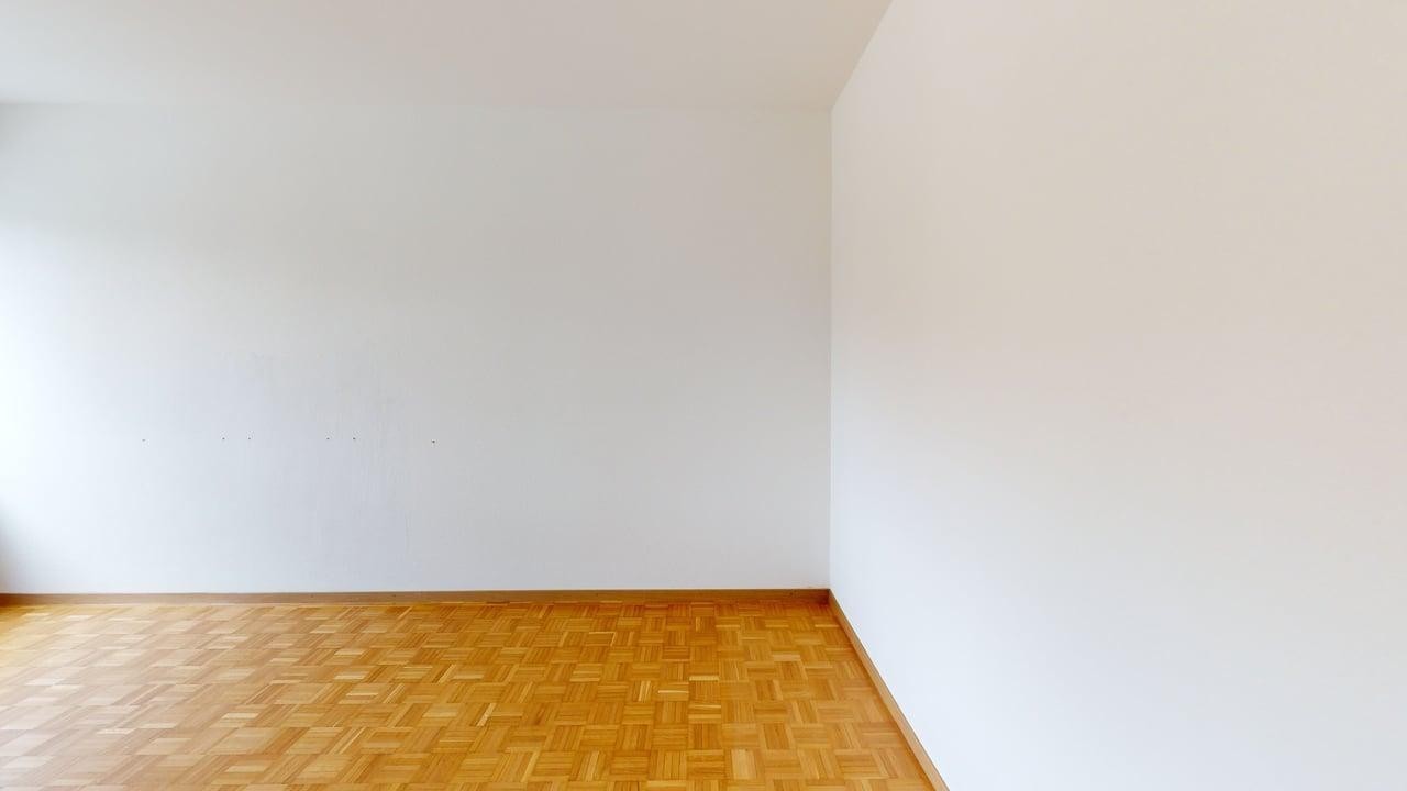 5 rooms apartment