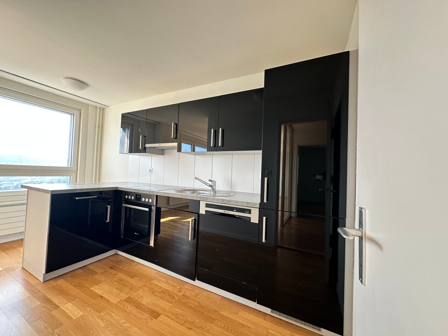 Appartamento di 4 ½ locali, foto 1 di 10