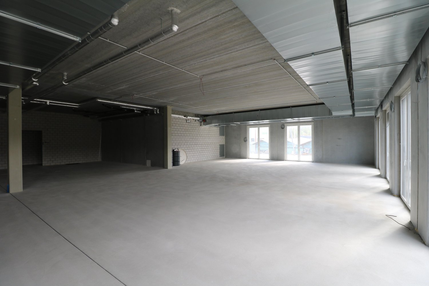 286m² commerciale, foto 3 di 10