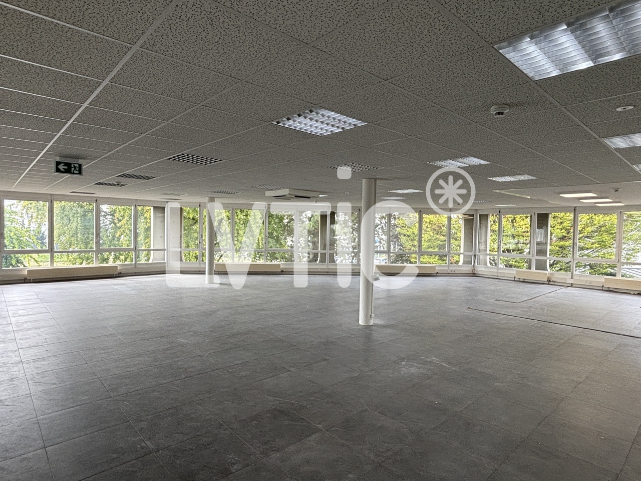 640m² negozio