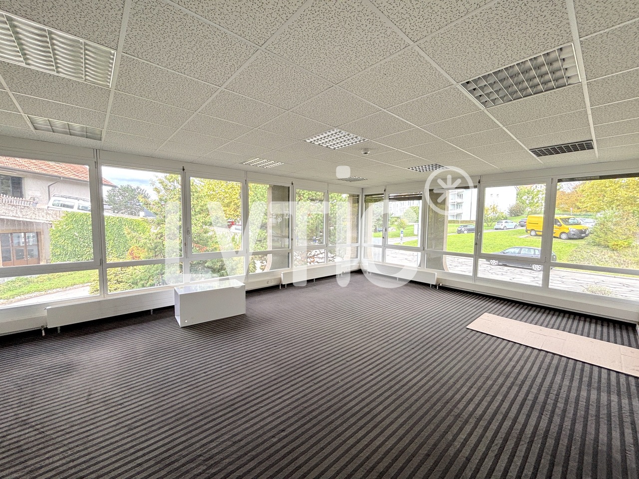 640m² negozio